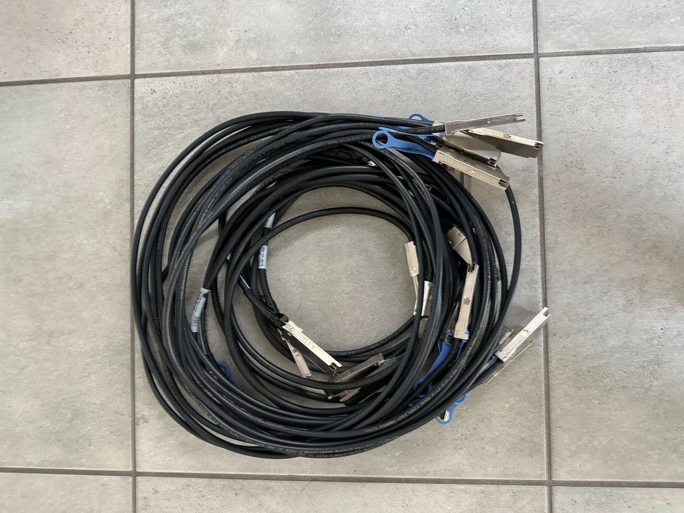 Mini SAS SFF-8088 Kabel in Darmstadt