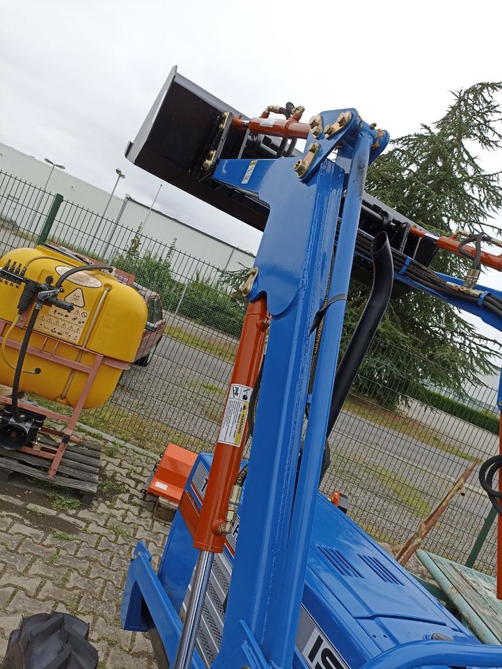 Iseki TL2500 Frontlader 4WD SERVOLENKUNG Kleintraktor in Lingen (Ems)