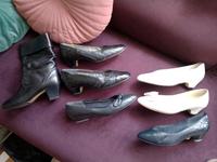 Vintage Schuhe Pumps Gabor flatty gaby 39 Schwarz creme elegance Köln - Lindenthal Vorschau
