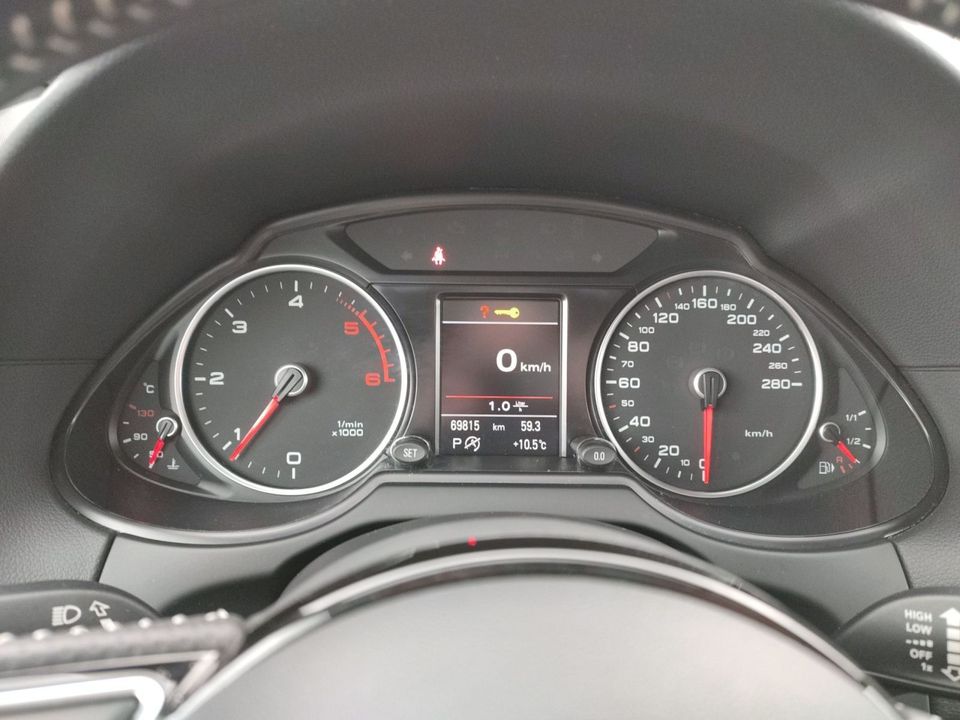Audi Q5 2.0 TDI S tronic quattro S line *Xenon*Klima* in Heidenheim an der Brenz