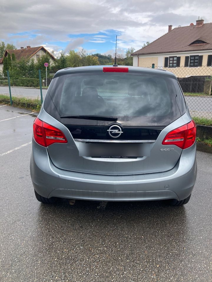 Opel Meriva 1,4 Baujahr 2012 mit 66000 km  TÜV neu in Passau