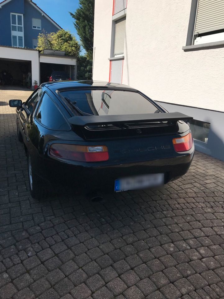 Porsche 928 S 4 Kat in Emmendingen