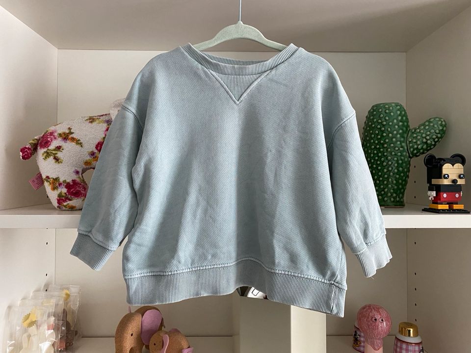 lässiger ZARA Pullover SWEATER pastell türkis Gr. 80 / 9-12 M in Hamburg