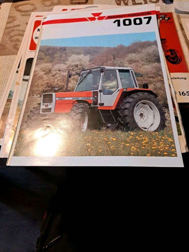 Prospekte  Mf Claas  Deutz IHC Case Fendt Traktor  Oldtimer in Wadern