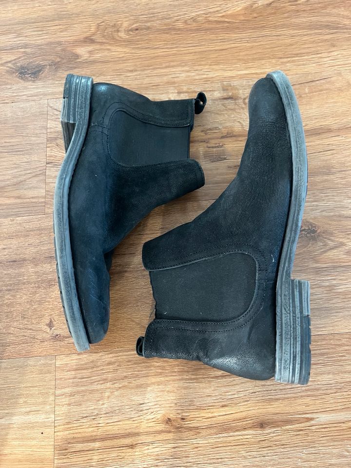 chelsea Boots Größe 41 schwarz in Wiesbaden