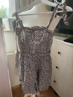 H&M Jumpsuit Shorts Gr. 34 neu Streublumen Nordrhein-Westfalen - Willich Vorschau
