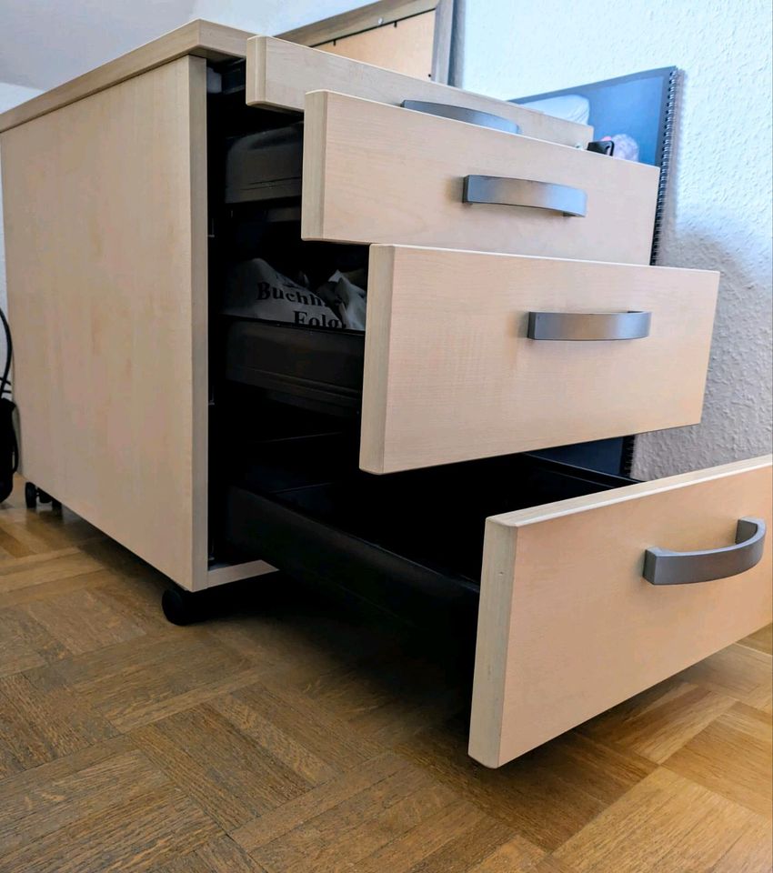 Schreibtisch mit Schubladenschrank | höhenverstellbar in Essen