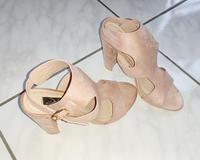 Schicke Schuhe Sandalen High Heels altrosa 10 cm Absatz Nordrhein-Westfalen - Hamm Vorschau