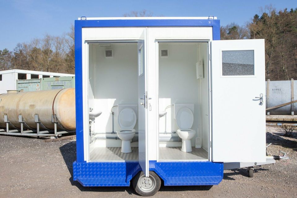 Toilettenwagen / mobile Toiletten / Toilettenvermietung in Grebenau