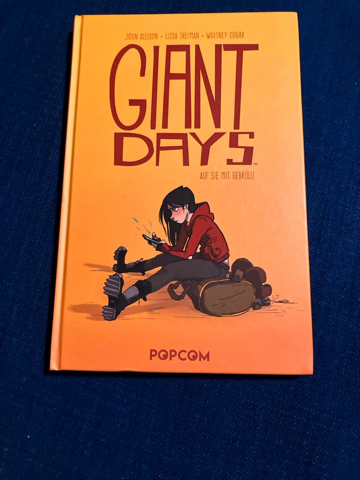 Giant Days 1, auf sie mit Gebrüll, deutsch, wie neu, Comic in Berlin
