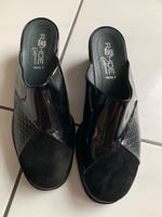 Rhode Hausschuhe, Pantoffel, Leder, Lack, schwarz, Gr. 7,5, NEU Berlin - Steglitz Vorschau