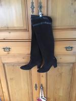 Dunkelbraune Wildlederstiefel, Größe 40 sehr gut erhalten Baden-Württemberg - Edingen-Neckarhausen Vorschau