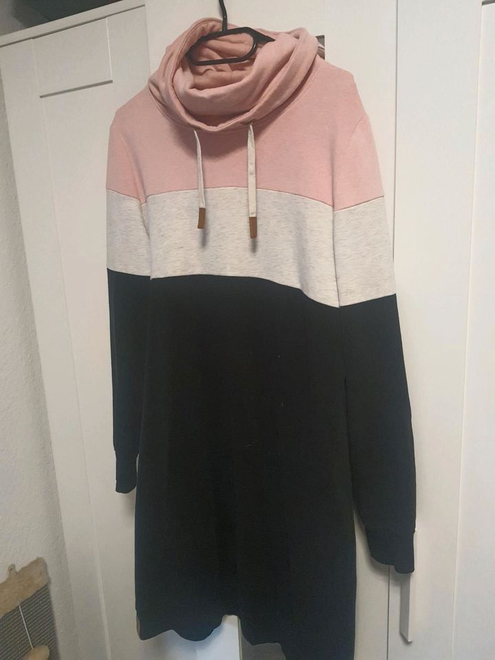 Pullover mit Kragen in Erkelenz