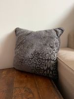 Zara Home Kissen 50x50 Silber Samt Grau Snake Print Berlin - Mitte Vorschau