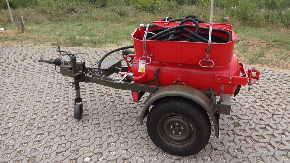 Tankanhänger Kippbar Offroad Anhänger 4x4 CH Feuerwehr in Übach-Palenberg