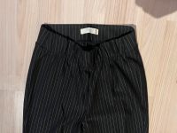 Legging mit Nadelstreifen schwarz/weiß Gr.38 Top Zustand Wandsbek - Hamburg Rahlstedt Vorschau