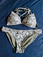 Primark Bikini khakigrün mit weißen floralmuster gr. 38/40 Nordrhein-Westfalen - Sankt Augustin Vorschau