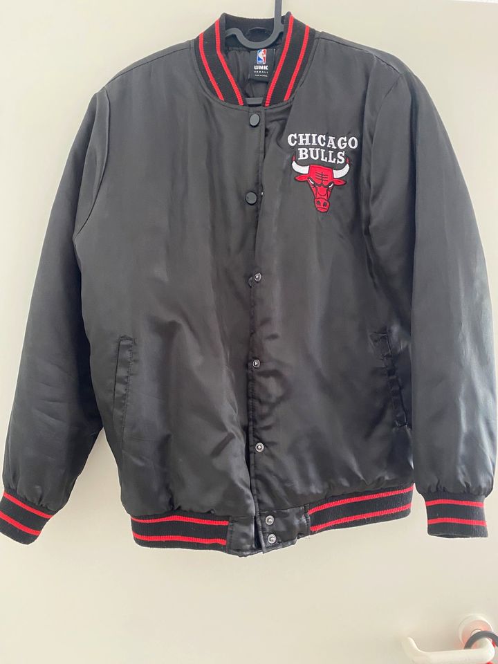 Chicago Bulls Bomber Jacke XS in Meerbusch