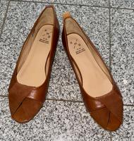 Neu! KMB braune Leder-Ballerina, Gr. 42 Berlin - Hellersdorf Vorschau