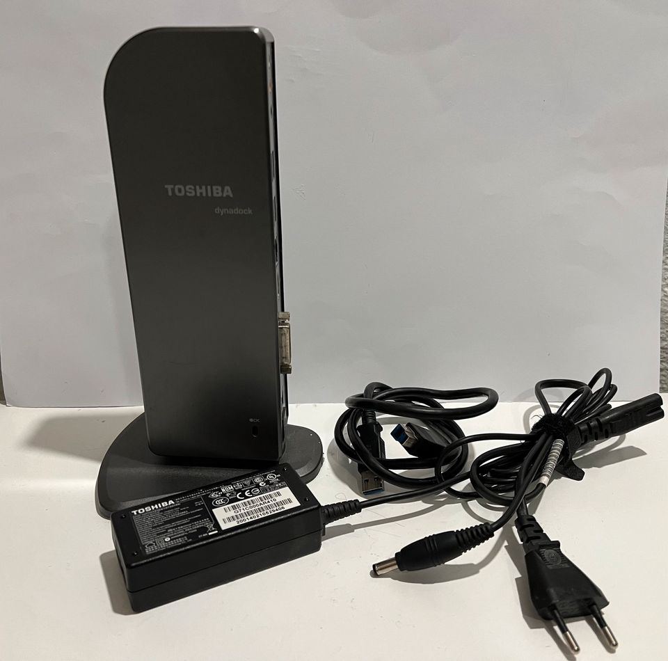 Toshiba dynadock-USB-3.0-Netzwerk-HDMI-Audio-Hub-Dockingstation in Mainhausen