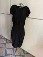 Moschino Elegantes Kleid gr 40 Hessen - Bad Homburg Vorschau