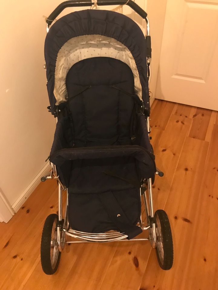 Eichhorn Korbkinderwagen Sportsufsatz Buggy viel Zubehör in Berlin