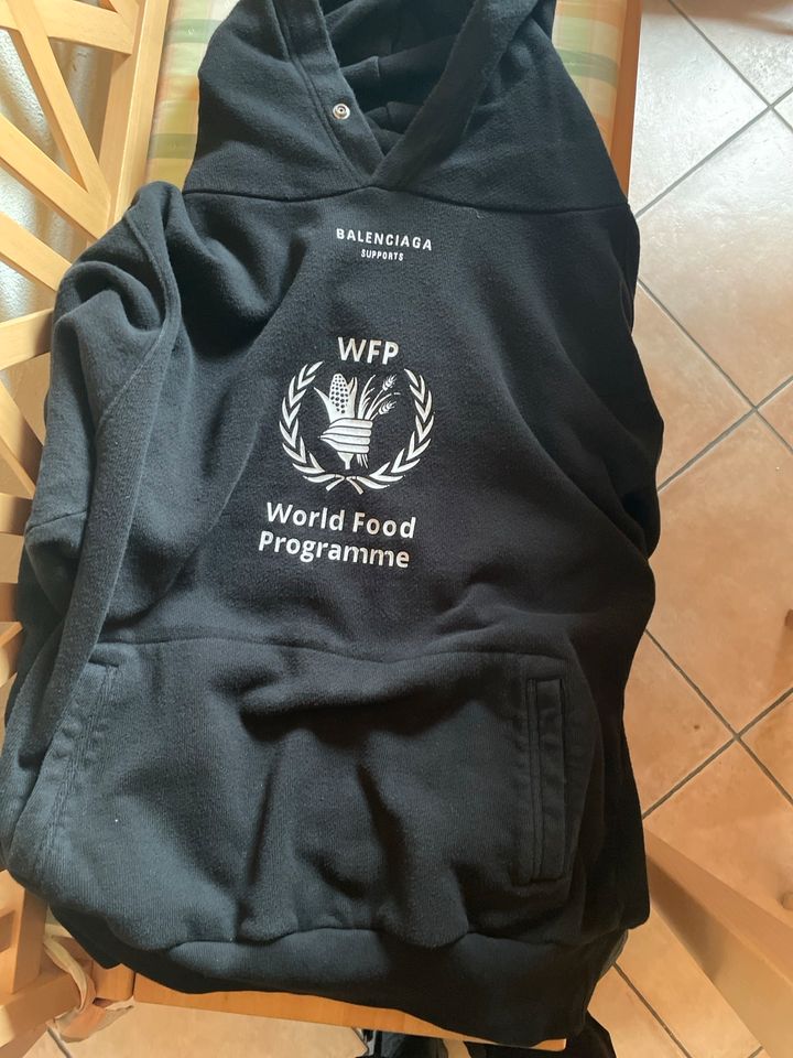 Balenciaga world food programme Hoodie in Töging am Inn