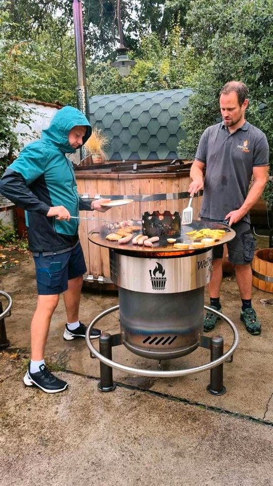 ♨️ Terrassenofen Feuertonne Feuerschale Terrasse Stehtisch Kamin Gastro Outdoor Grill Terrassenheizer Badezuber Hottub und Fasssauna Party perfekt für Vermietung und Grillkota Brennholz Holz Garten in Erfurt