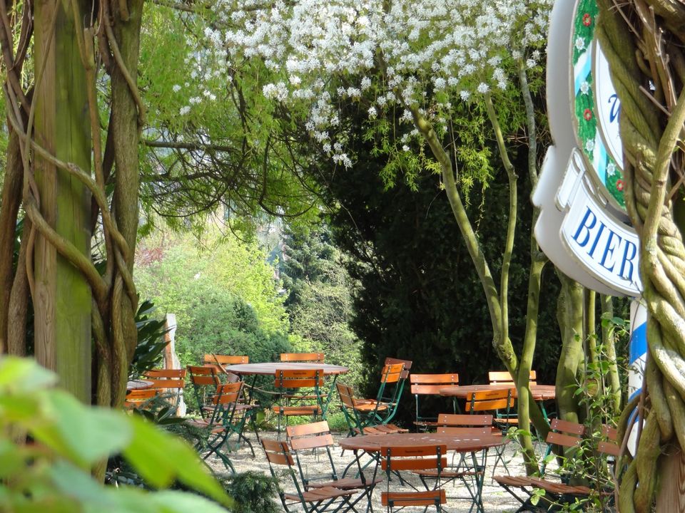 Hotel Restaurant in traumhafter Lage im Weserbergland/Teutoburgerwald in Lügde