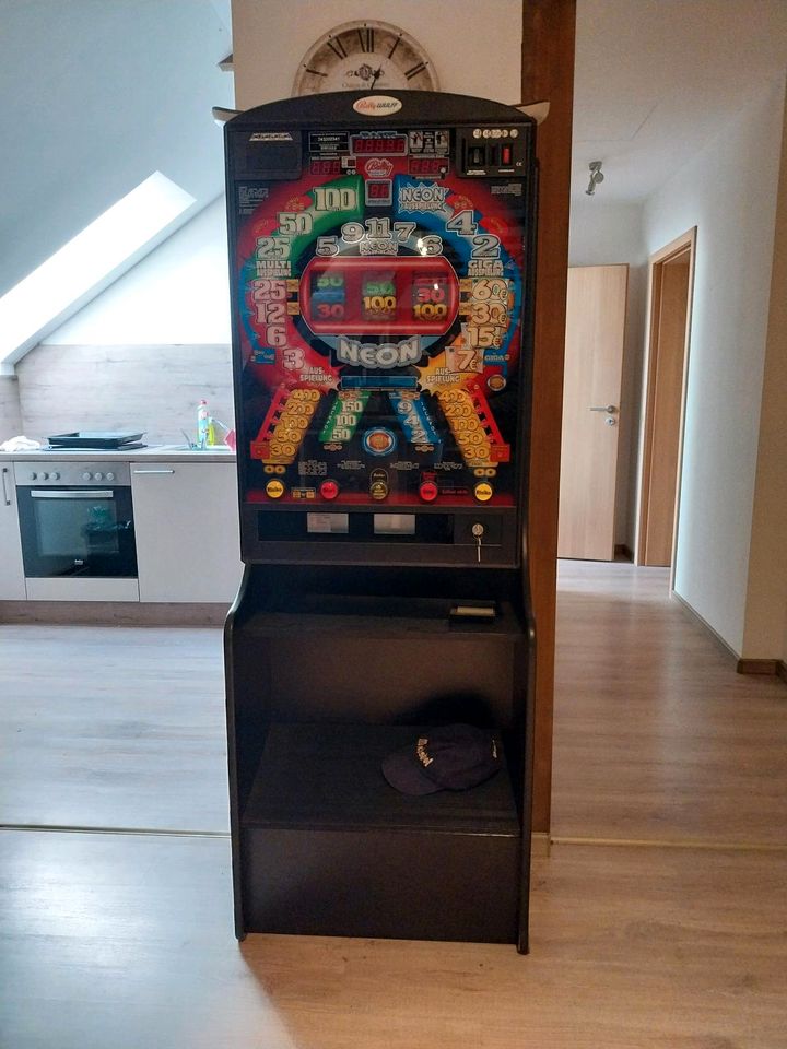 Bally Wulff Spielautomat Neon in Teublitz