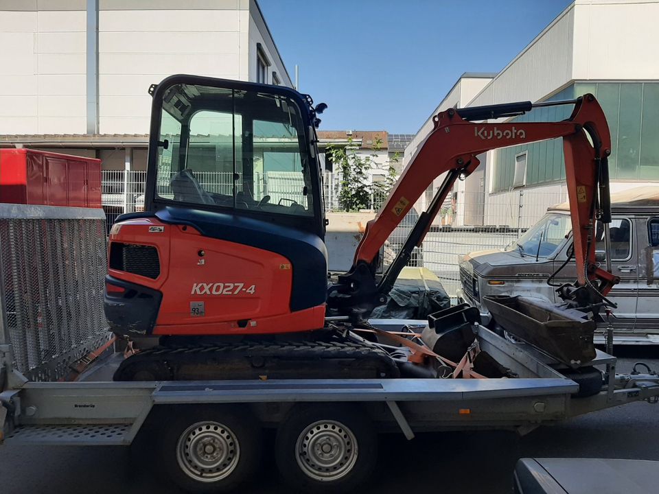 Transporter Zugmaschine 3,5t mit oder ohne Fahrer zu vermieten in Bad Rappenau