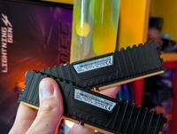 DDR4-3000MHZ (8+8GB) / CORSAIR VENGEANCE LPX Bayern - Nürnberg (Mittelfr) Vorschau