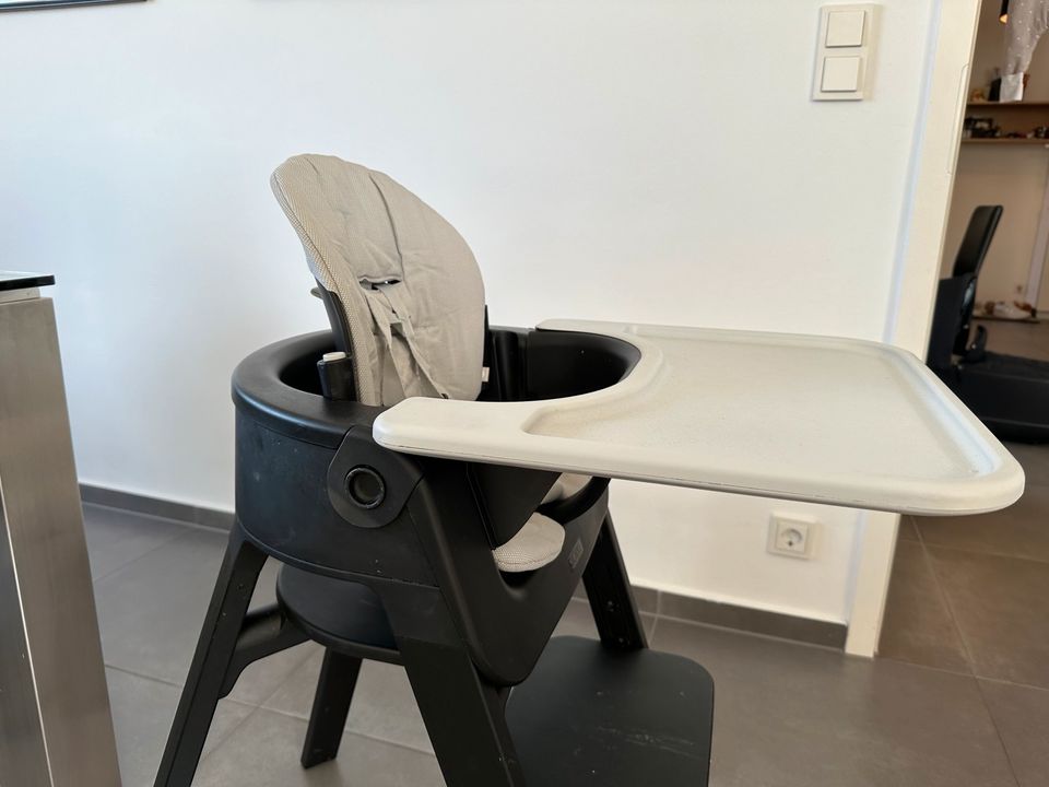 Stokke Steps Baby Set Sitz mit Tablett und Polster Schwarz Grau in Bergisch Gladbach