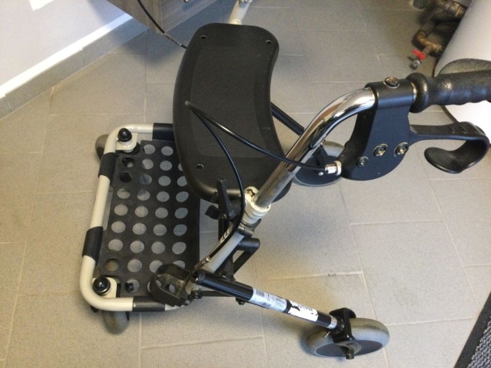 Rollator zusammenklappbar in Silberhausen