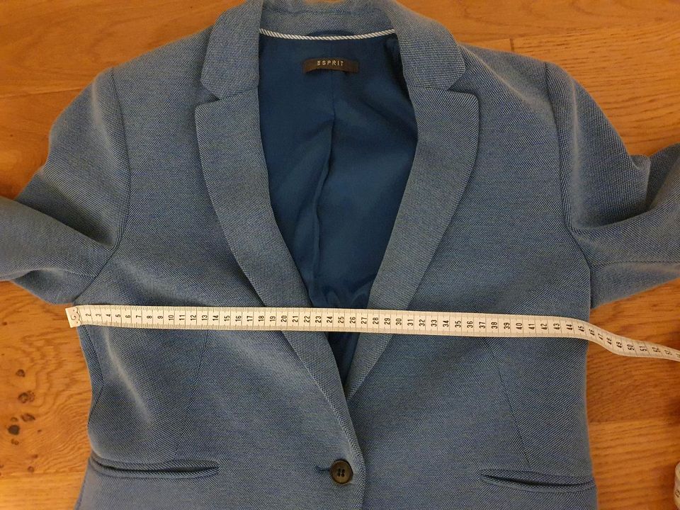 Esprit Blazer Gr. 40 in Extertal