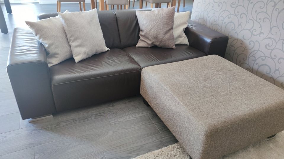 Ledersofa inklusive Hocker in Reinfeld