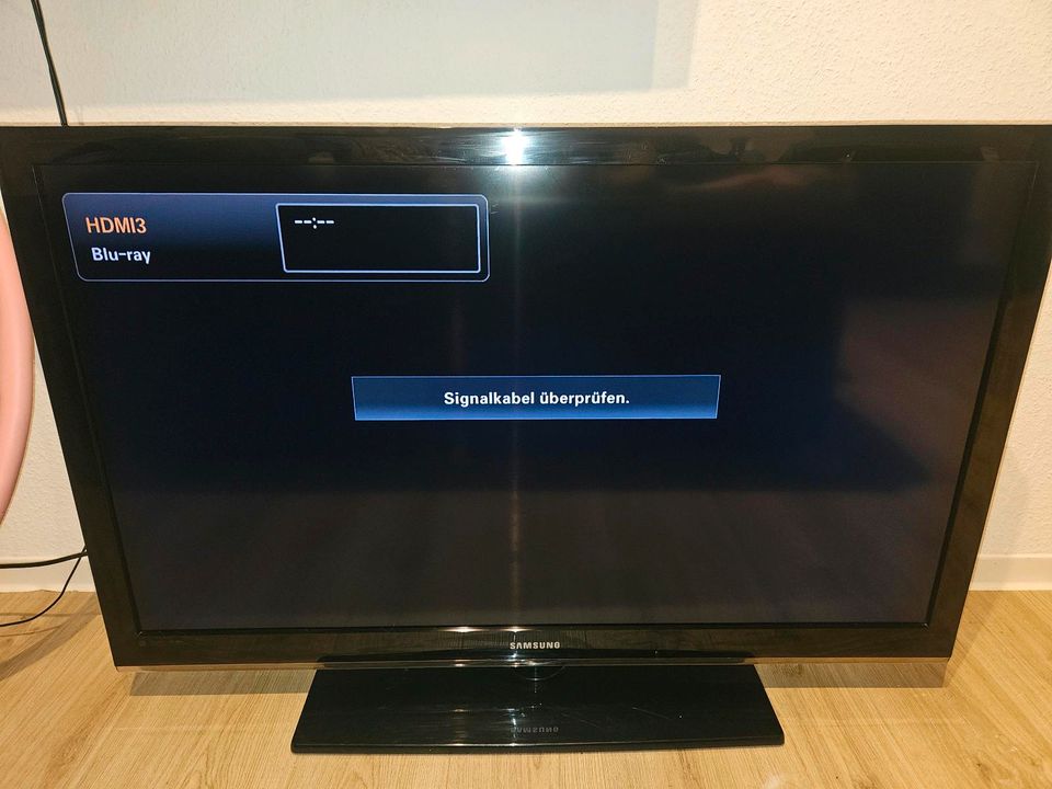 Samsung Fernseher 50 Zoll full HD in Husum