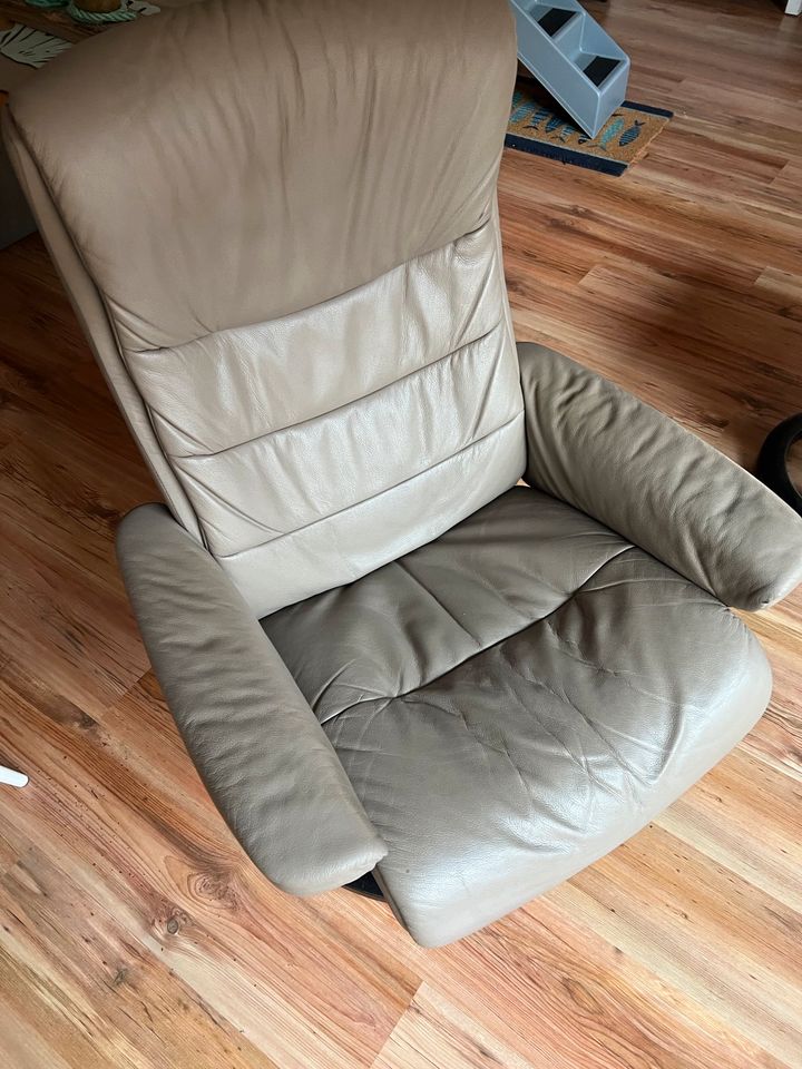 Stressless Sessel mit Hocker Ekornes beige in Nidderau