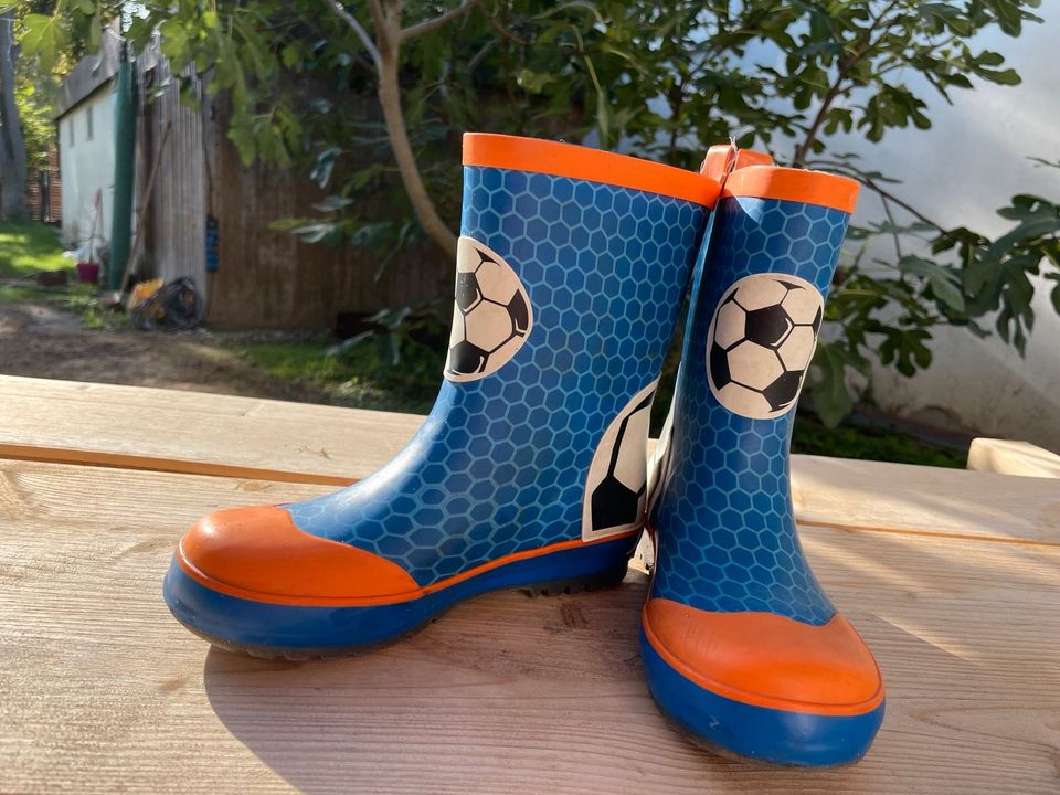 Kinder Gummistiefel / Regenstiefel Fußball von maximo, Gr. 30 in Linkenheim-Hochstetten