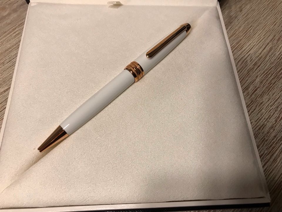 Montblanc Meisterstück white Solitaire red/gold classique in Appen