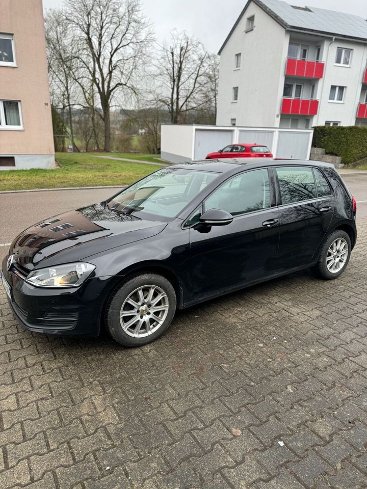 Volkswagen Golf VII 1.6 TDI Lounge BMT VII Lim. Euro 6 in Oberhausen