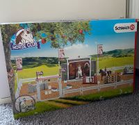 Schleich Horse Club in OVP 42338 Pferde Reiterhof & viel Zubehör Hessen - Neu-Anspach Vorschau