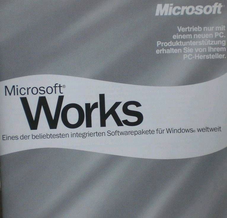 Microsoft Worksuite 2001 n.verschweist oder Microsoft Works 4.5a in Düsseldorf