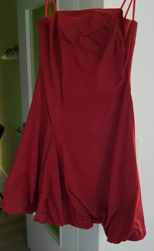 VM Abendkleid weinrot Größe 40 in Dortmund