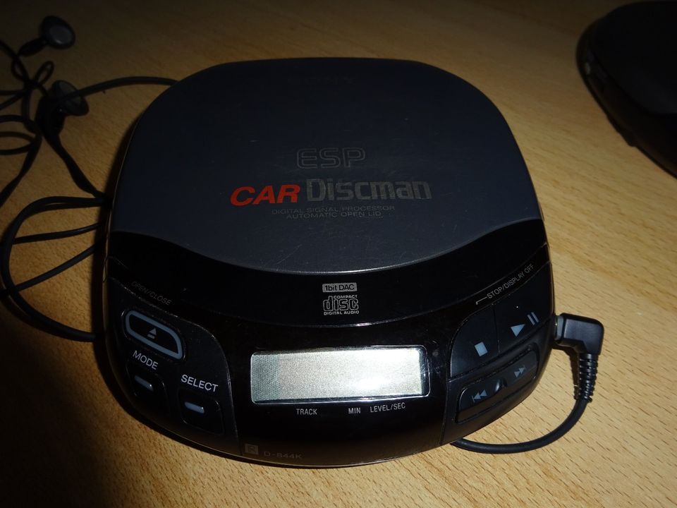 Sony Discman ESP D-245 + Sony Car Discman ESP+ Netzteile,Headsets in Geestland