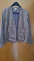 Nr. 13 - Extravagante Velour-Jacke von QVC - Gr. 48 (eher Gr. 46) Hessen - Sulzbach Vorschau
