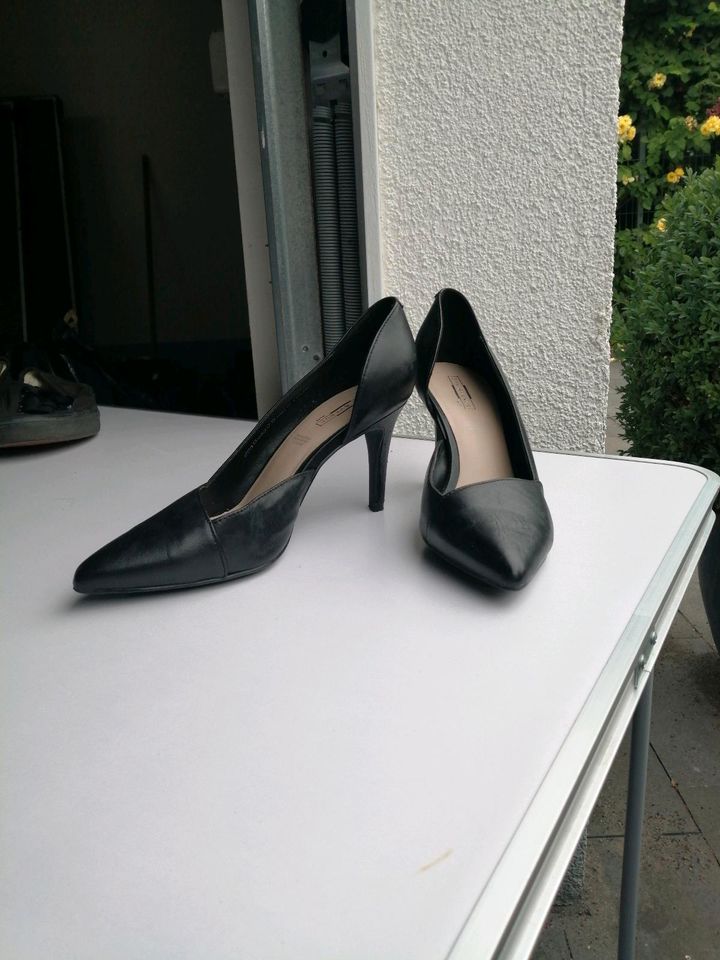 Schöne schwarze Pumps 40 5th avenue leder in Tecklenburg