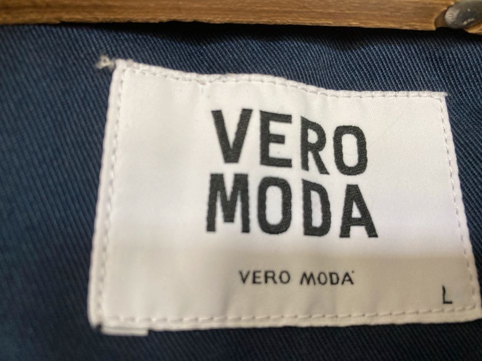 Vero Moda Trenchcoat Sommermantel dunkelblau L in Leipzig