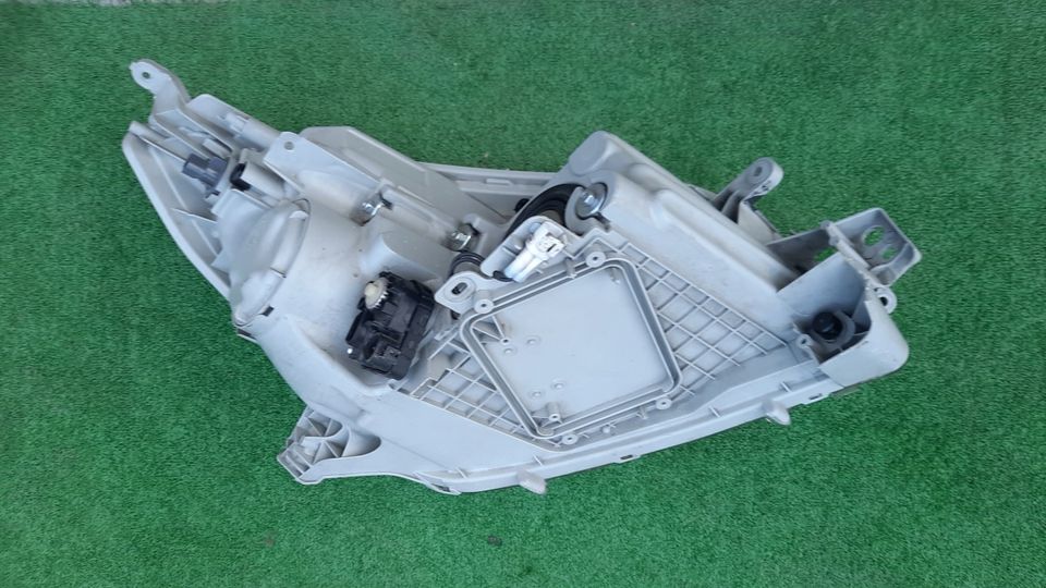 DAIHATSU TERIOS 2 II scheinwerfer links in Neu-Isenburg