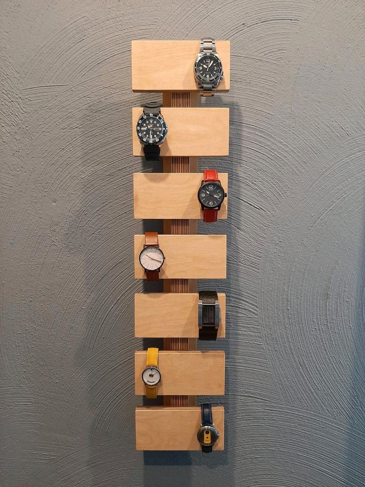 Wandhalterung  Uhren Display Aufbewahrung Seiko Citizen Holz in Quierschied